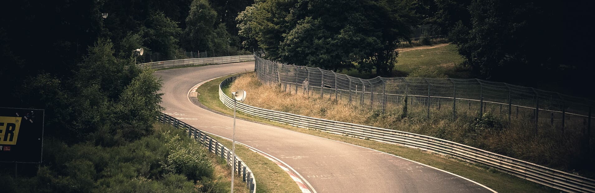 Il Nürburgring compie 100 anni: 10 curiosità sull’Inferno Verde